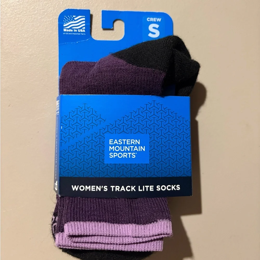 Eastern Mountain Sports new 42%