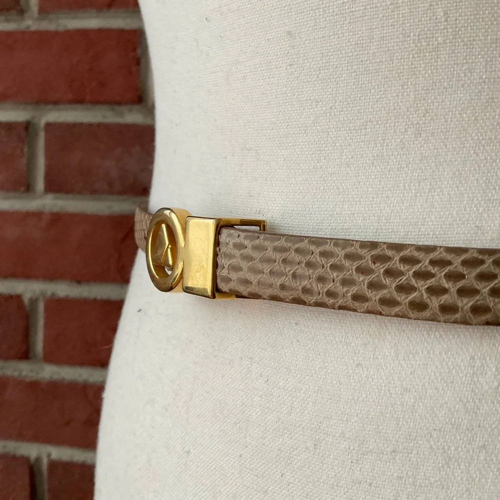N/A vintage beige