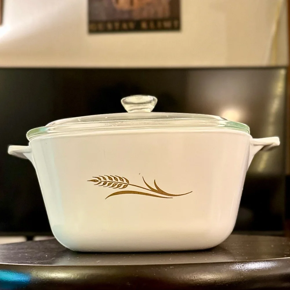 CorningWare Amber Waves Of Grain Casserole Dish W-1 3/4-B with Lid
