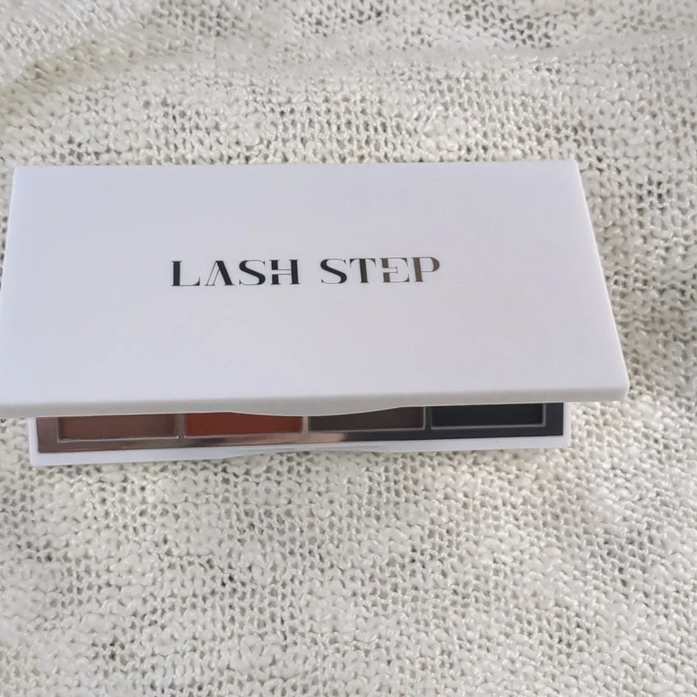 Lash Step lash step