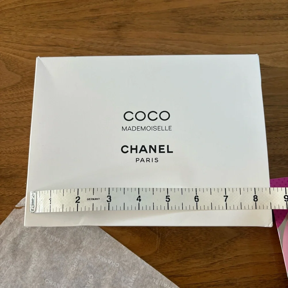 CHANEL elegant packaging