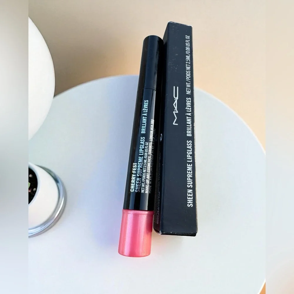 MAC Cosmetics mac cherry