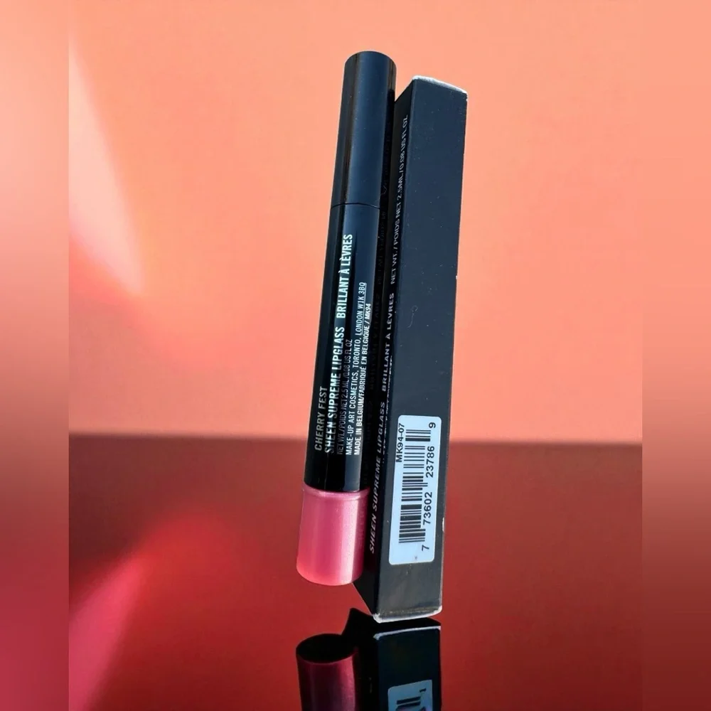 MAC Cosmetics mac cherry