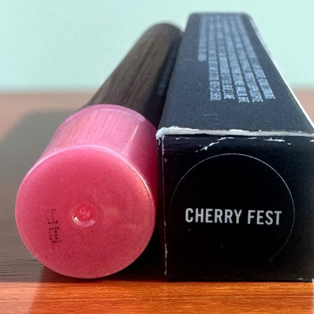 MAC Cosmetics mac cherry