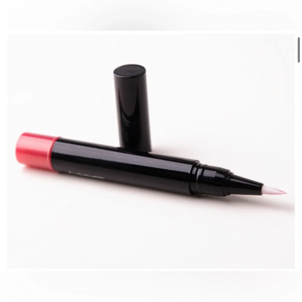 MAC Cosmetics mac cherry