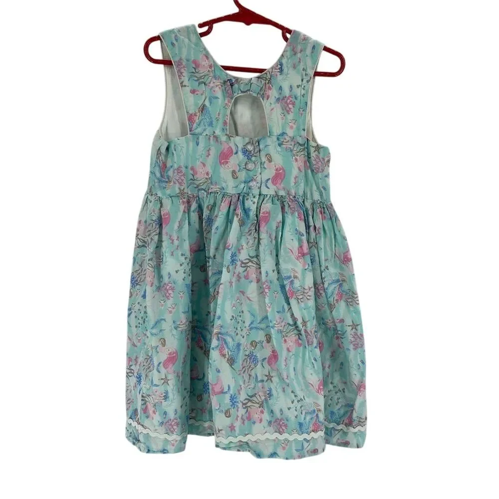 Isaac Mizrahi vibrant outings ideal