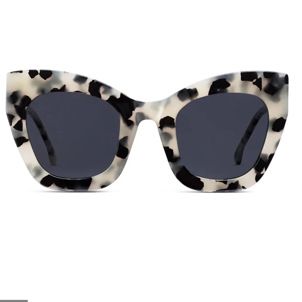 AMBITIOUS Marble frame + Black lenses Supernormal NWOT