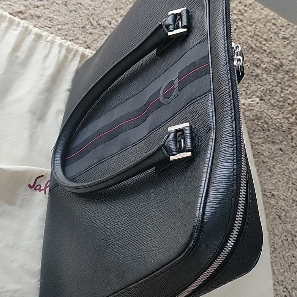 Salvatore Ferragamo excellent pre