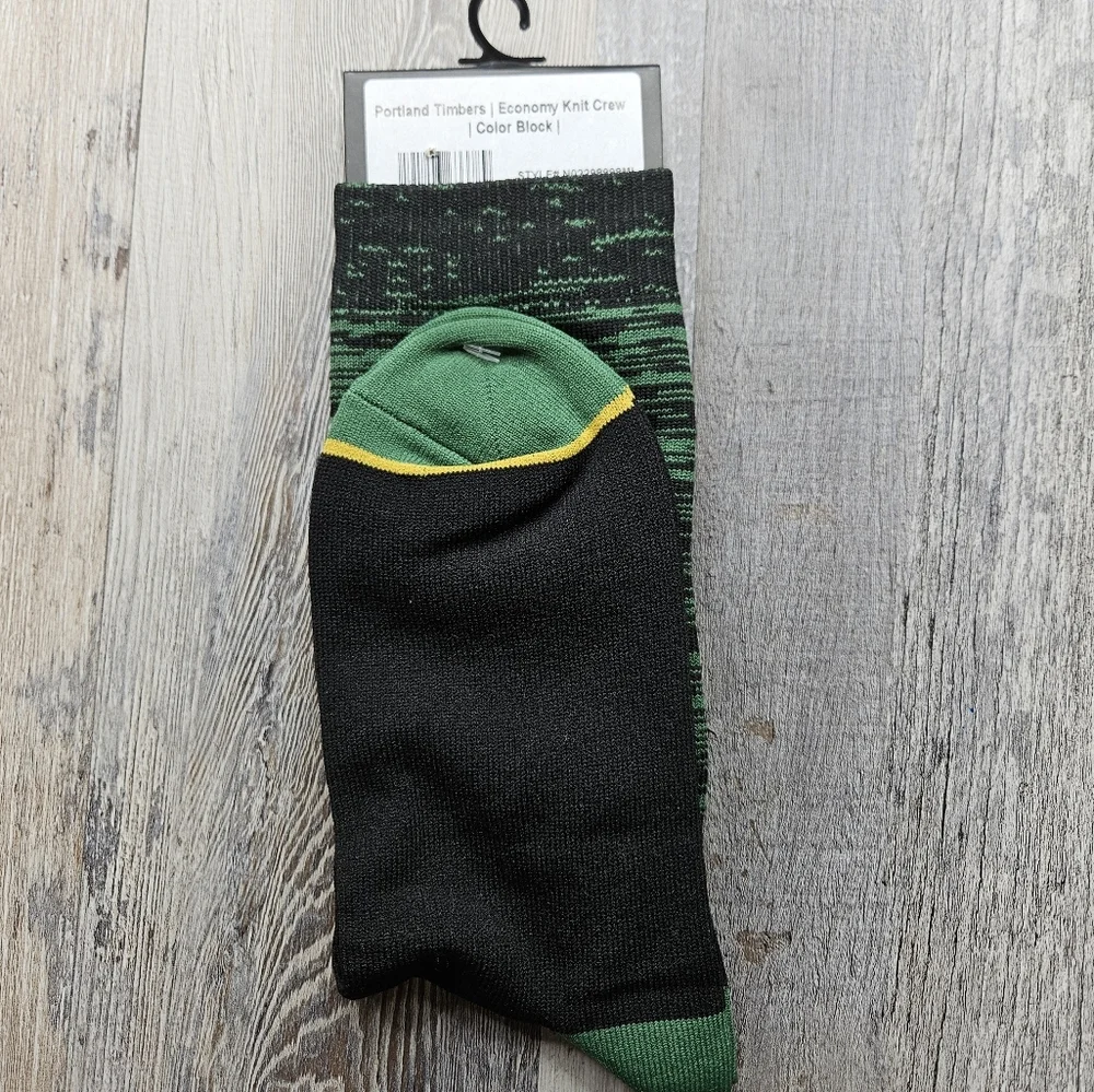 Strideline knit tags