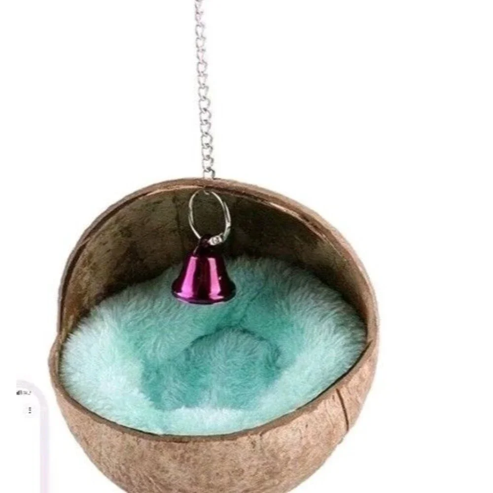 Handmade Bird Nest Hanging Natural Coconut Shell Birds House Hut Breeding Nest