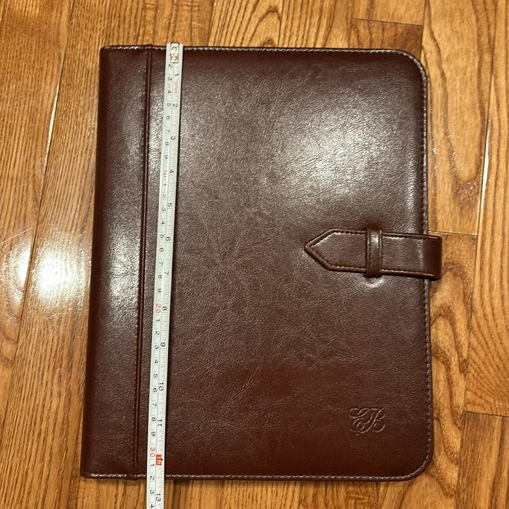 Enzo Baglioni Brown portfolio