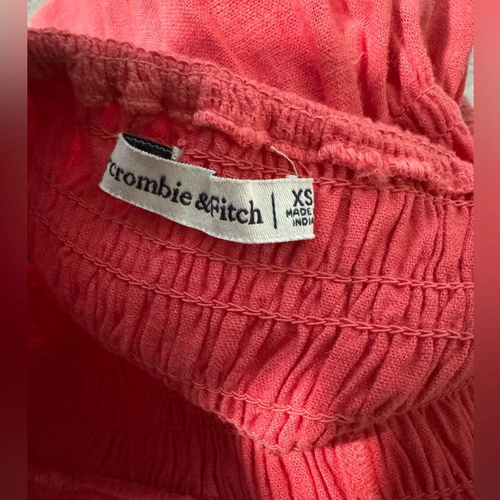 Abercrombie & Fitch leave reposhing no