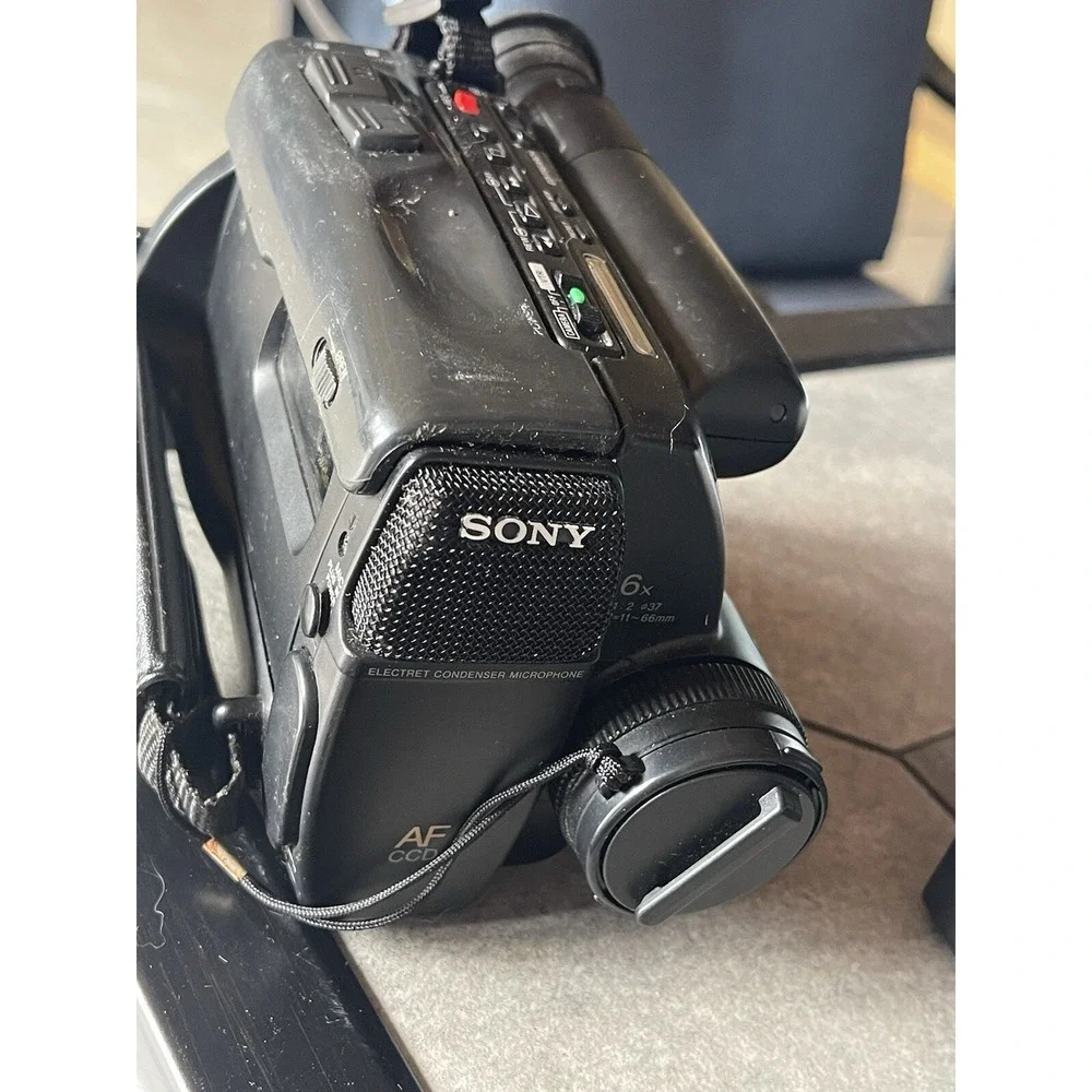 Sony record display rewinds