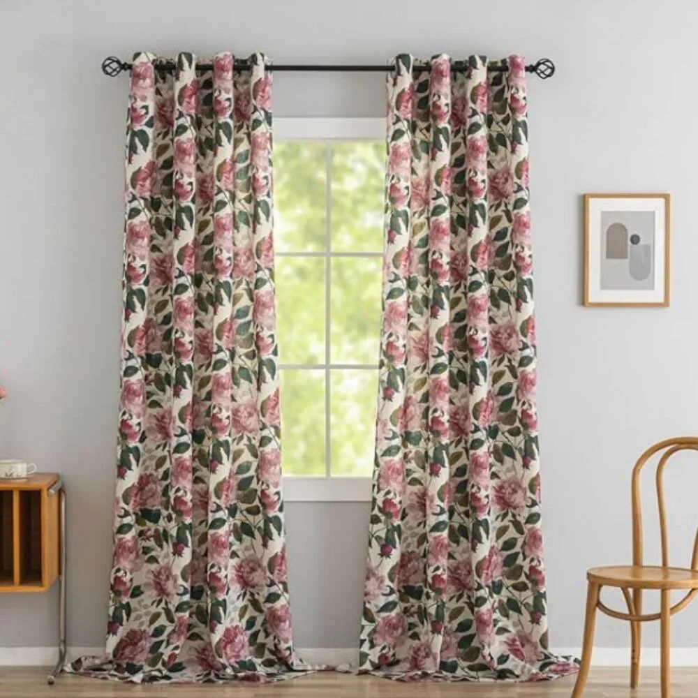 Urban Outfitters set panels