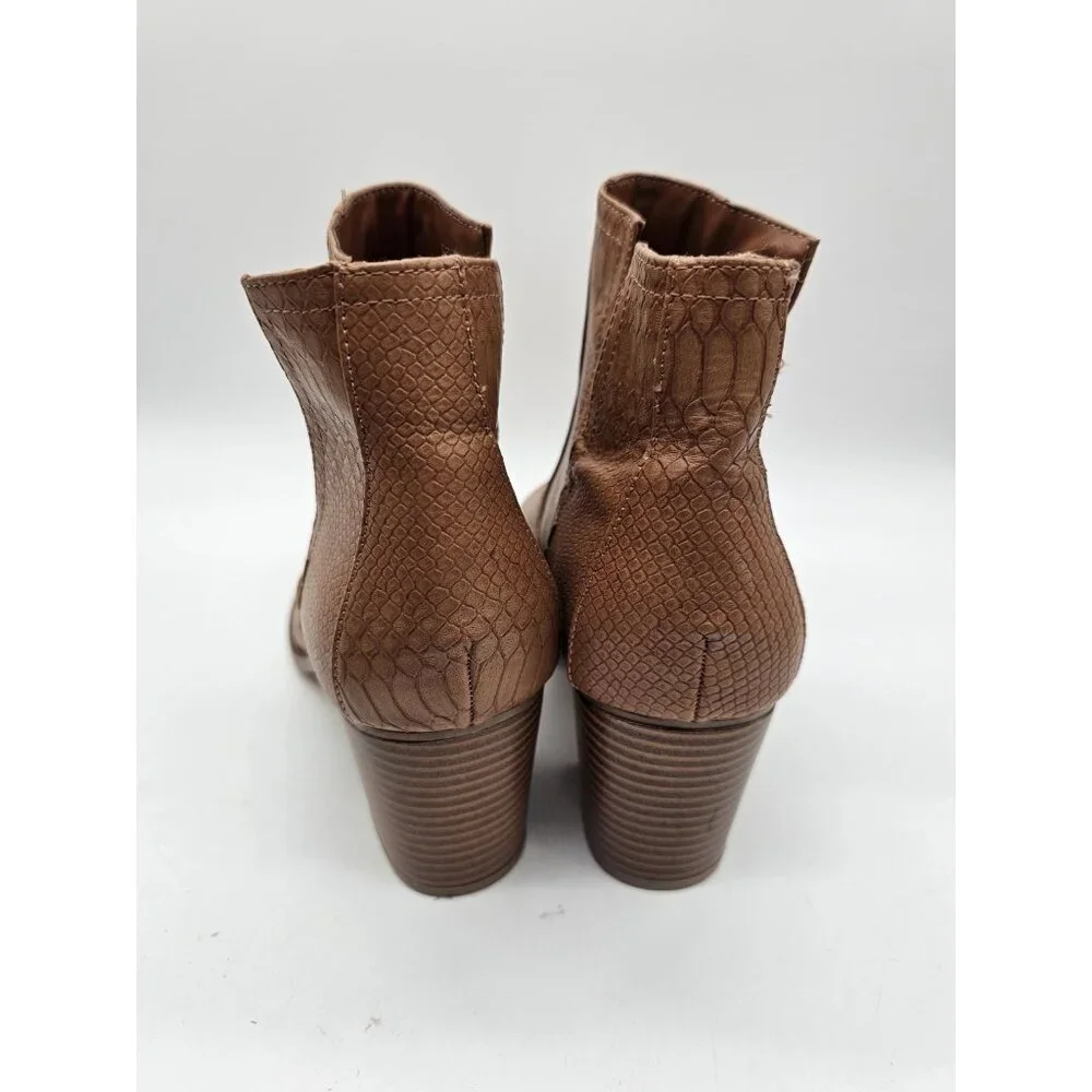 Zby pointed toe