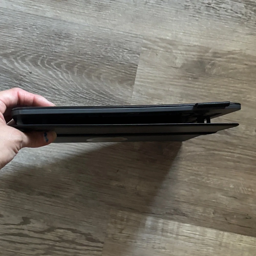 Logitech gray as pen