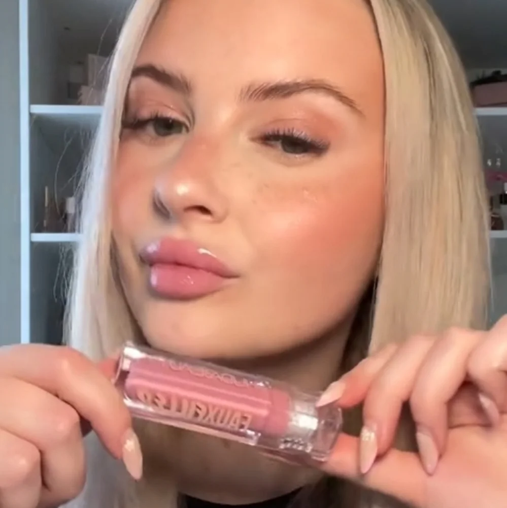 HUDA BEAUTY brand new