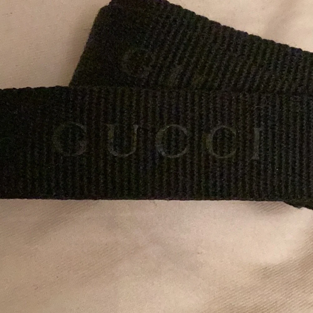 GUCCI black 0;5 x 42” long ribbon