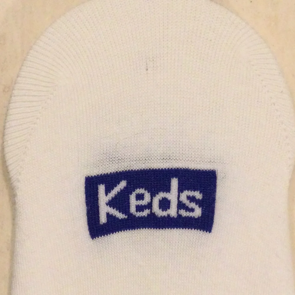AEROSOLES socks knee