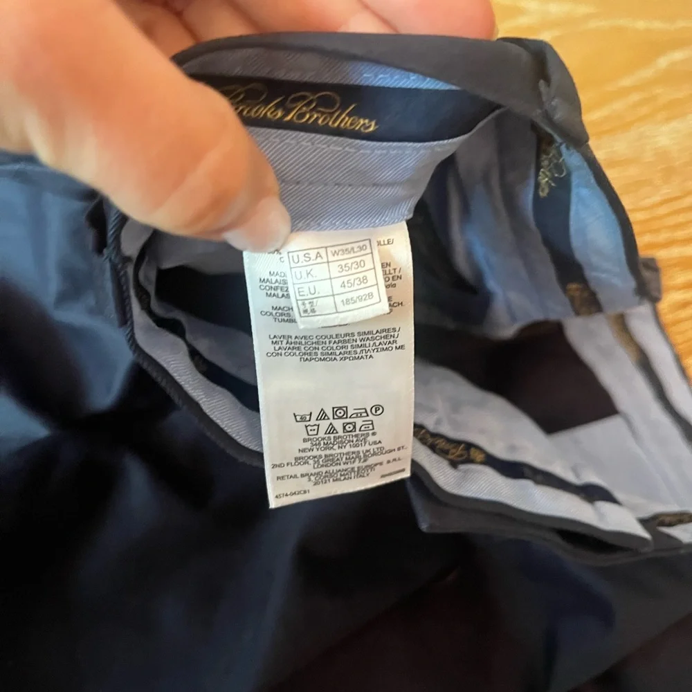 Brooks Brothers elegant navy