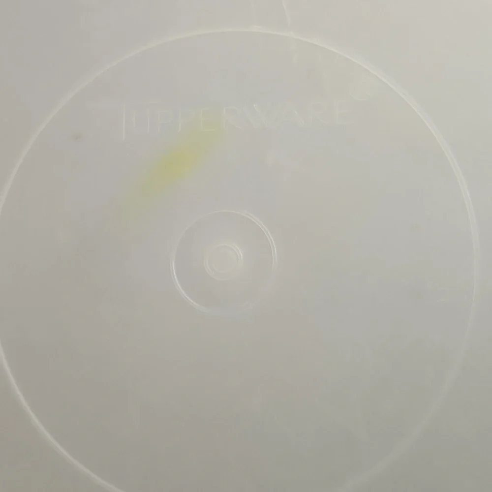 Tupperware round vintage