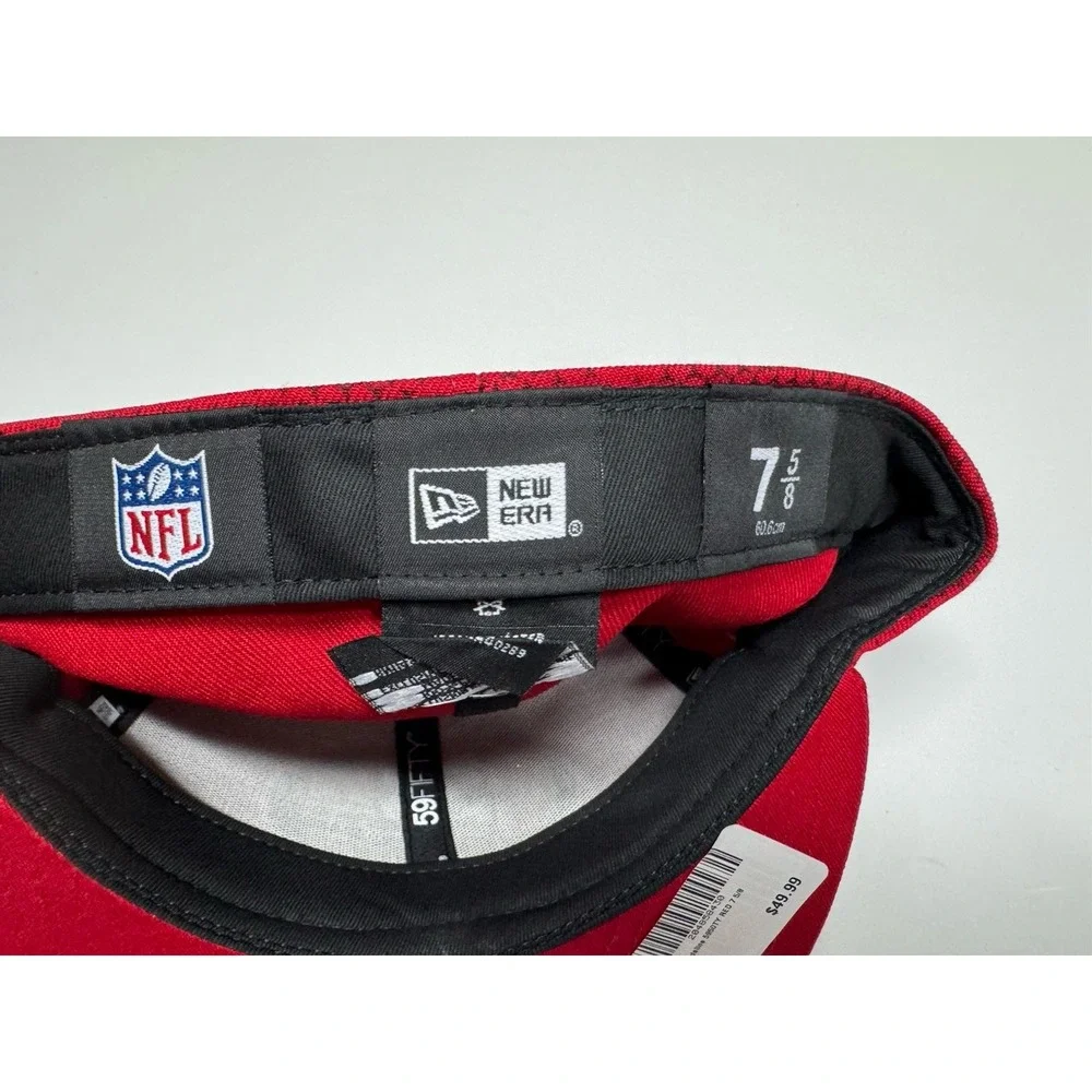 New Era pulls free