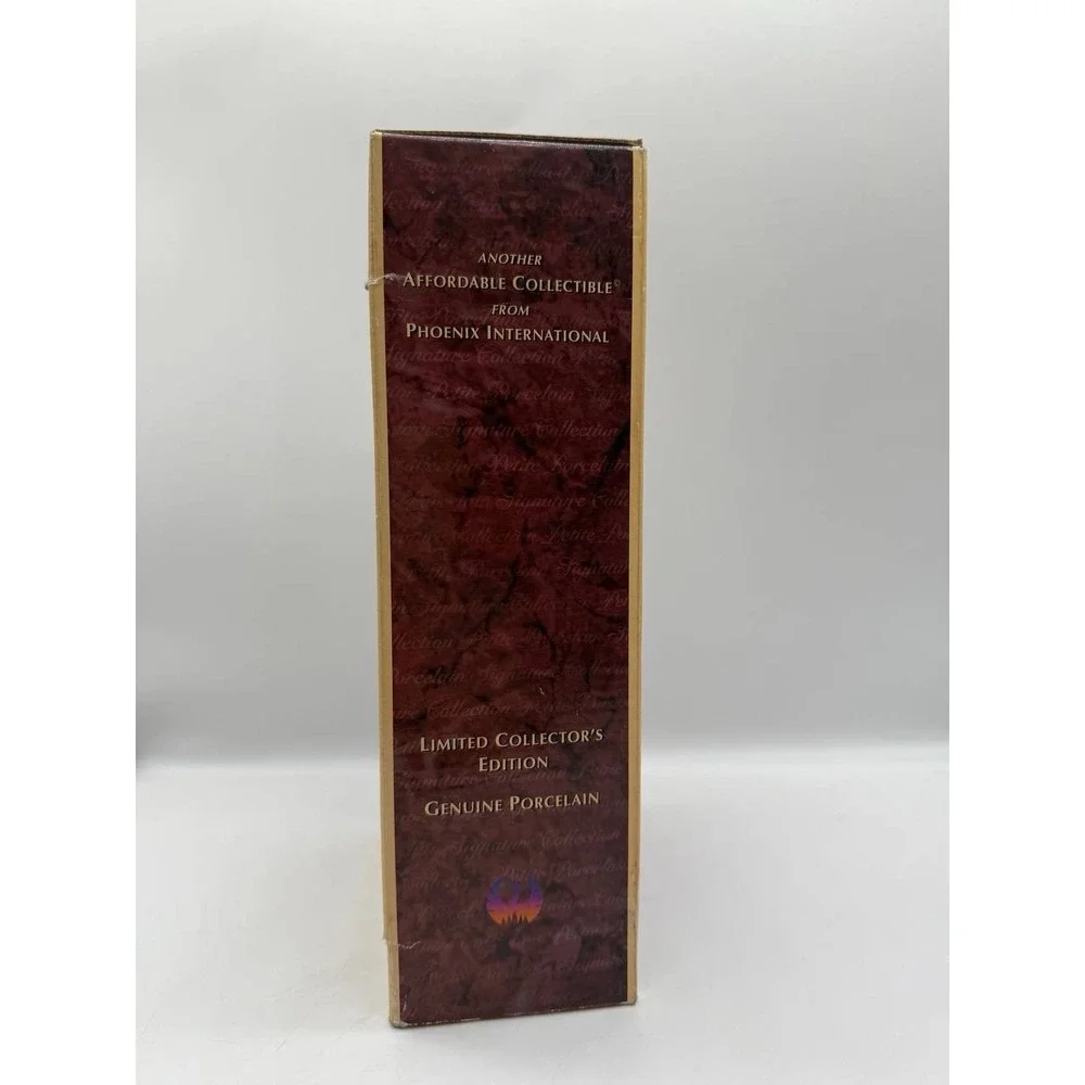 Petite Porcelains Dolls of The World Collection by Barbara Lee 2001 KADESHA