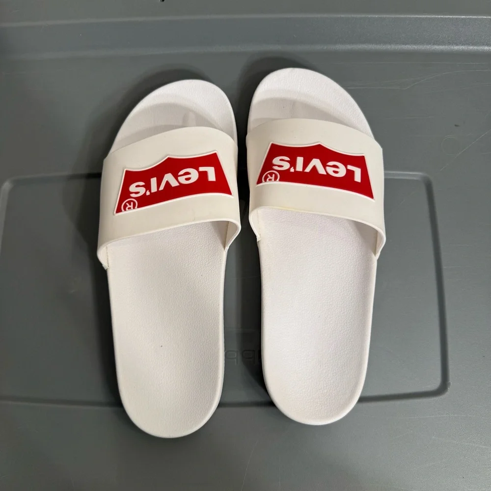 Levis levi slide