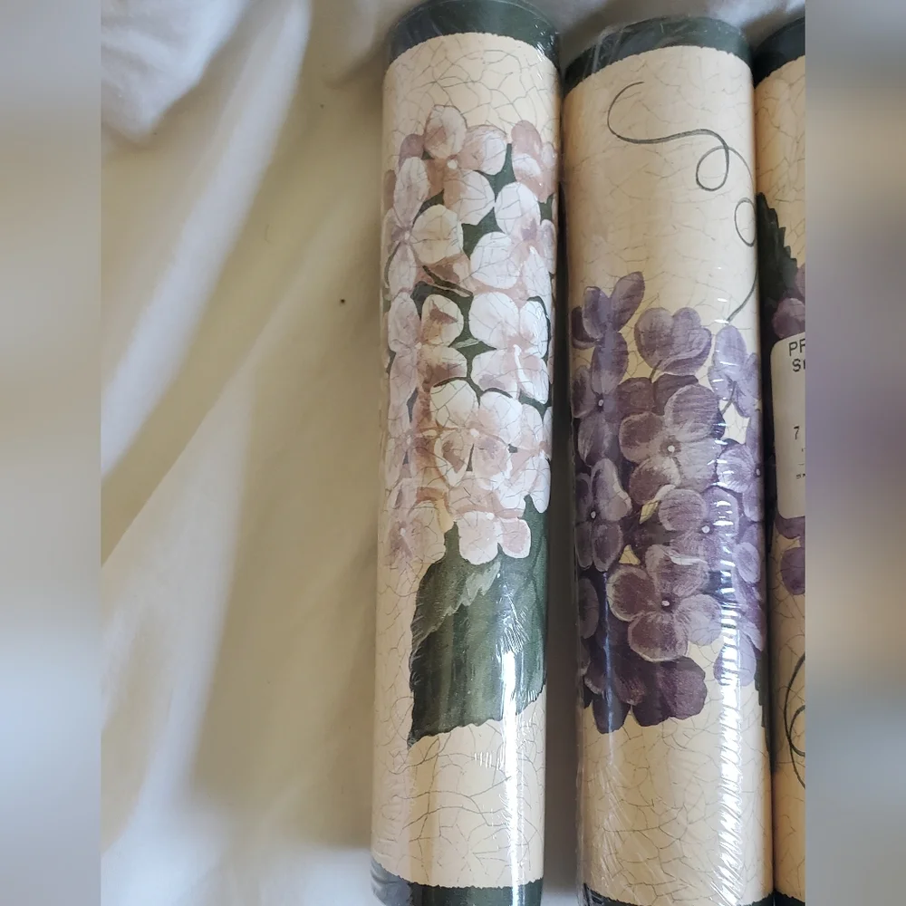 D.W. Wallcovering elegant wallpaper
