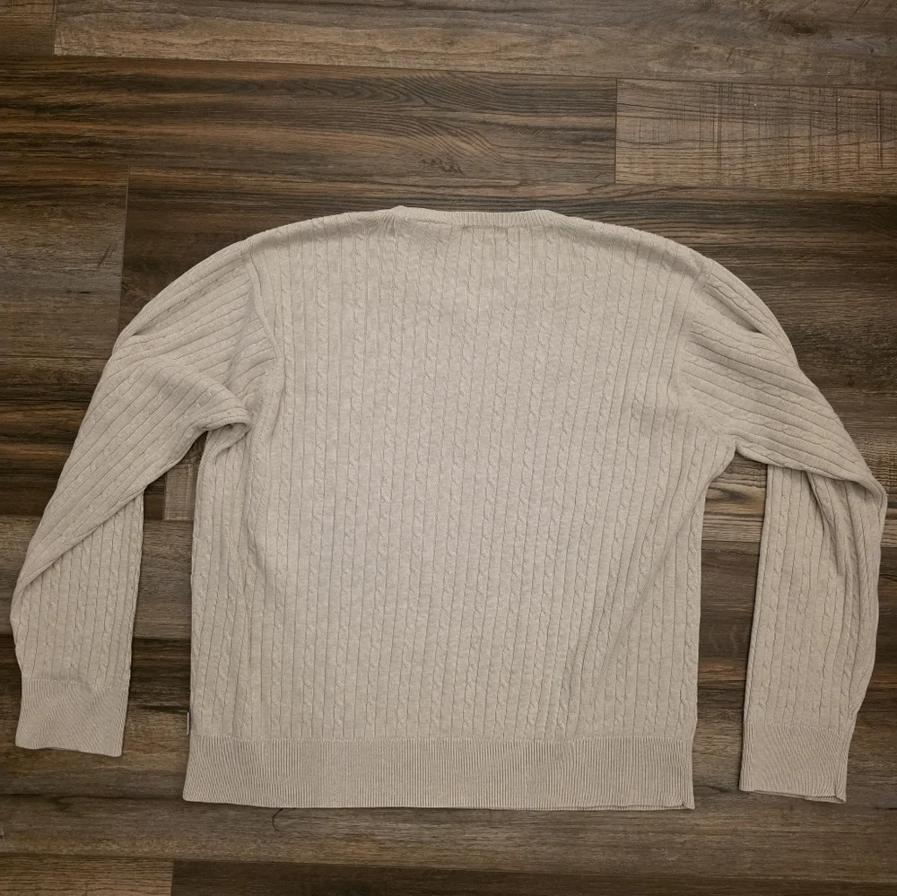 Izod Men's V-Neck Cream Sweater