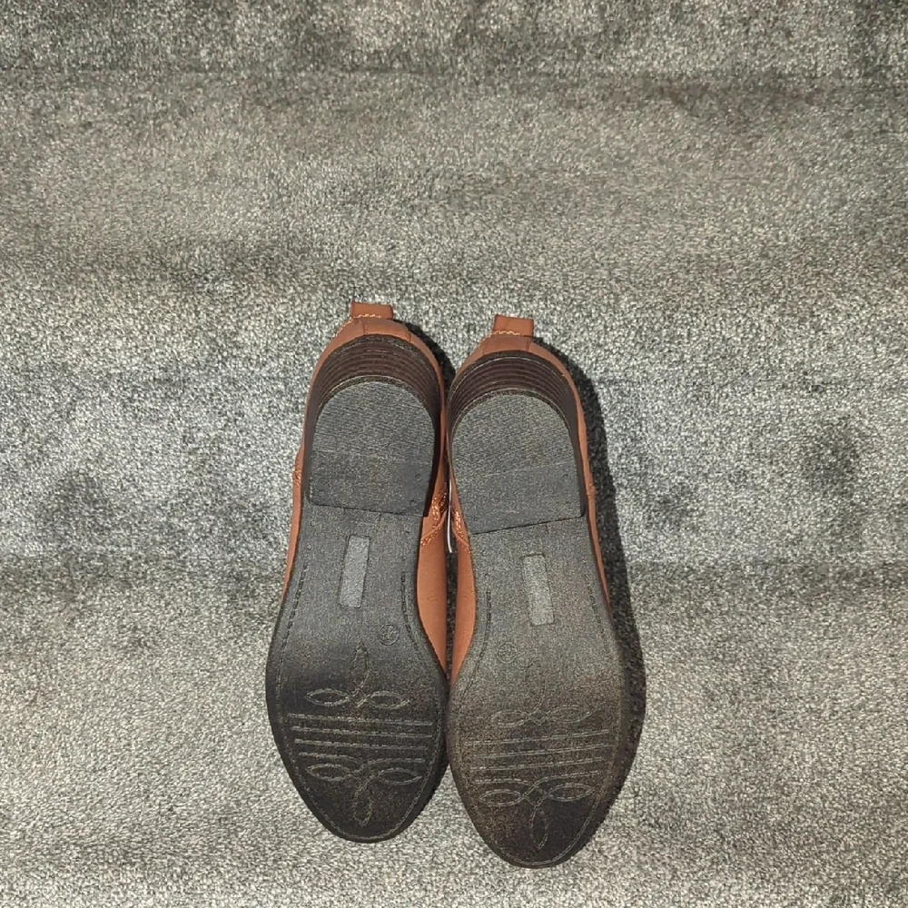 SO stylish brown