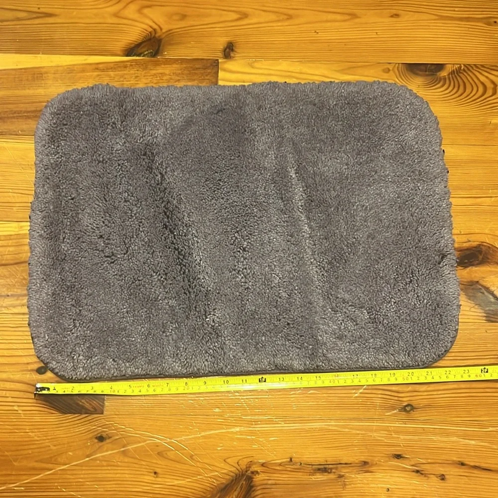 N/A bath mats