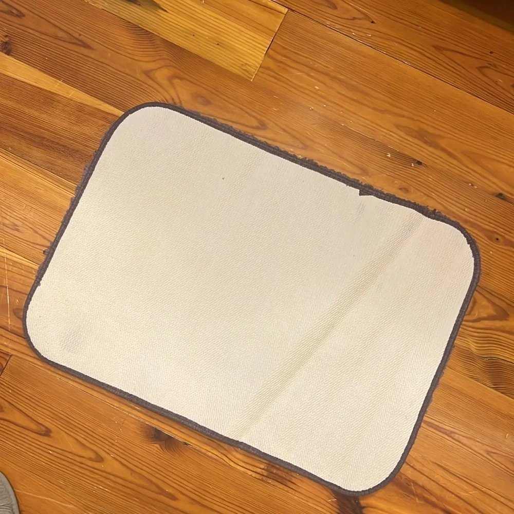 N/A bath mats
