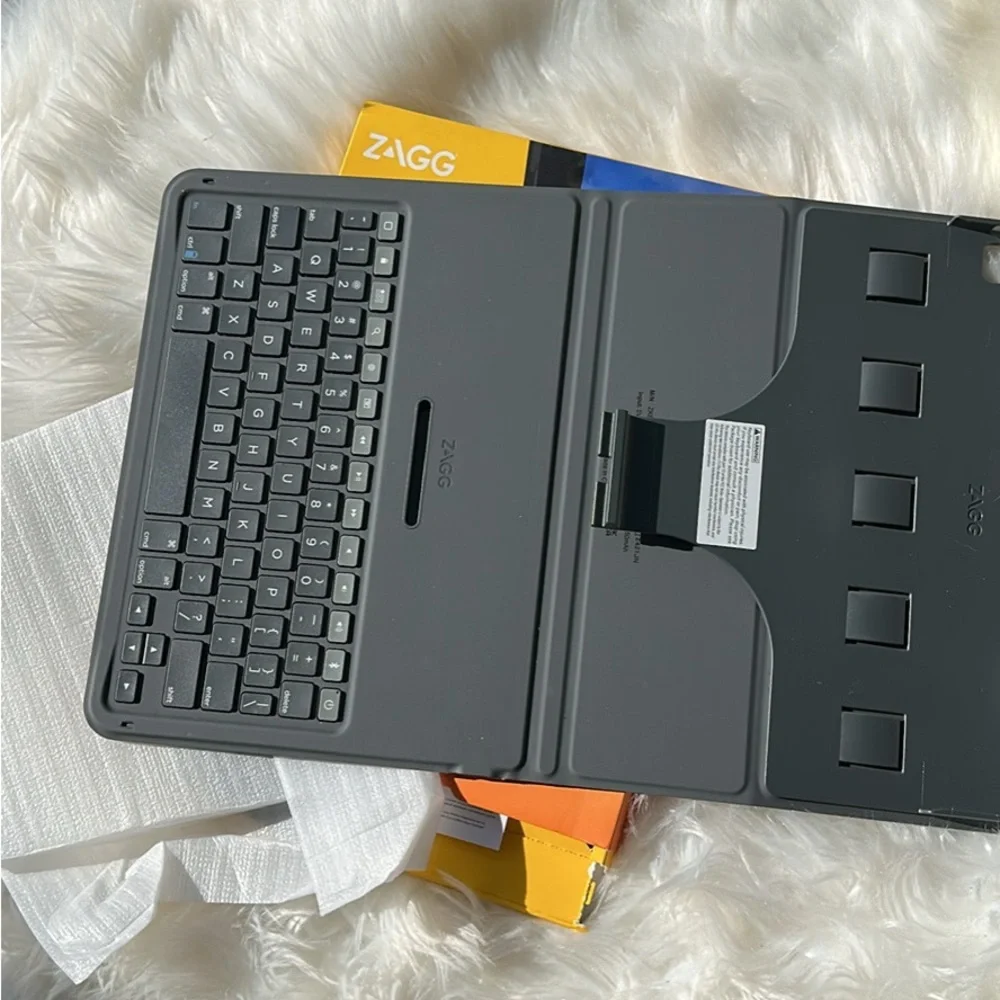 Tablet Keyboard Case with Stylus Holder - Black