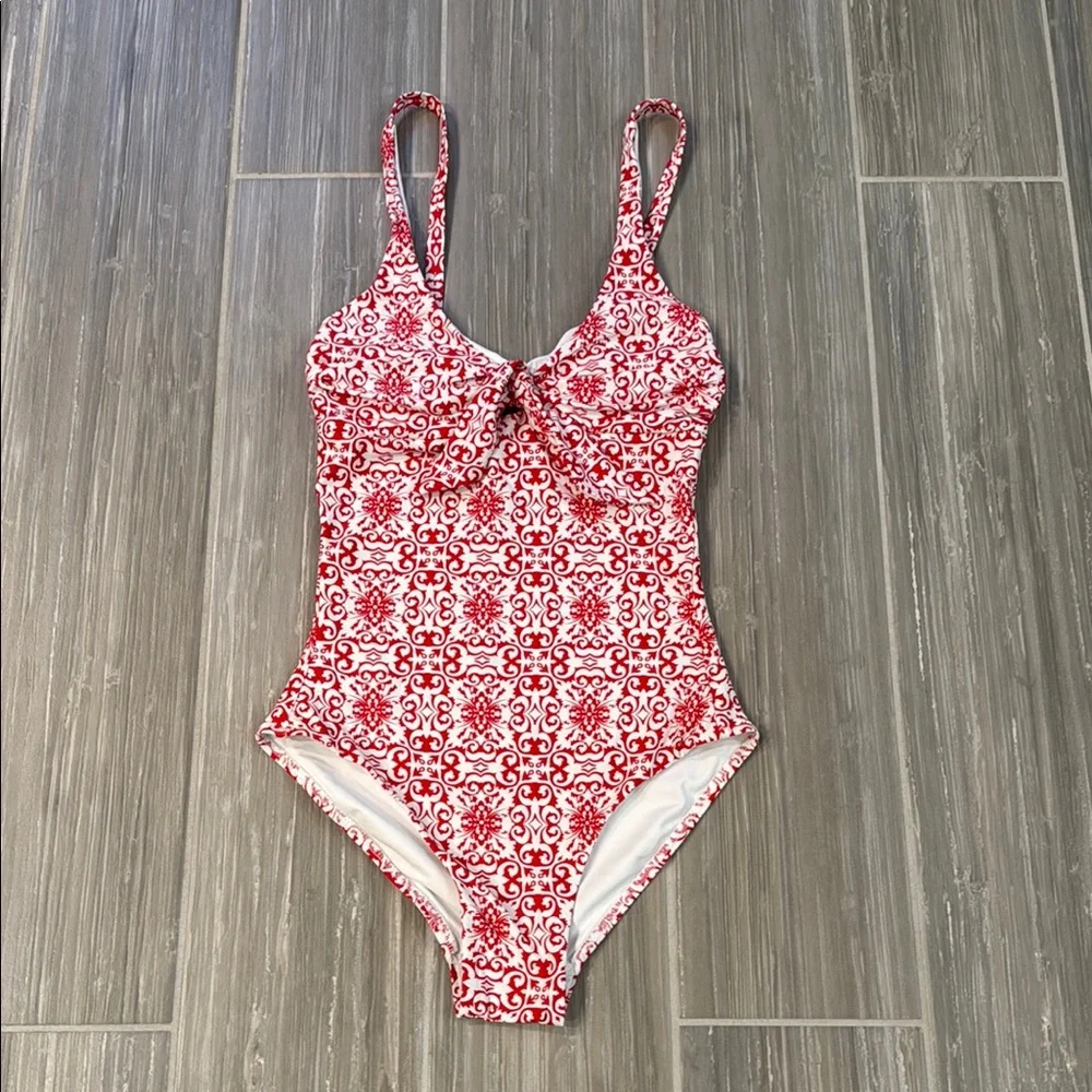 Melissa Odabash Women’s Red Patterned one piece Swimsuit, size 4