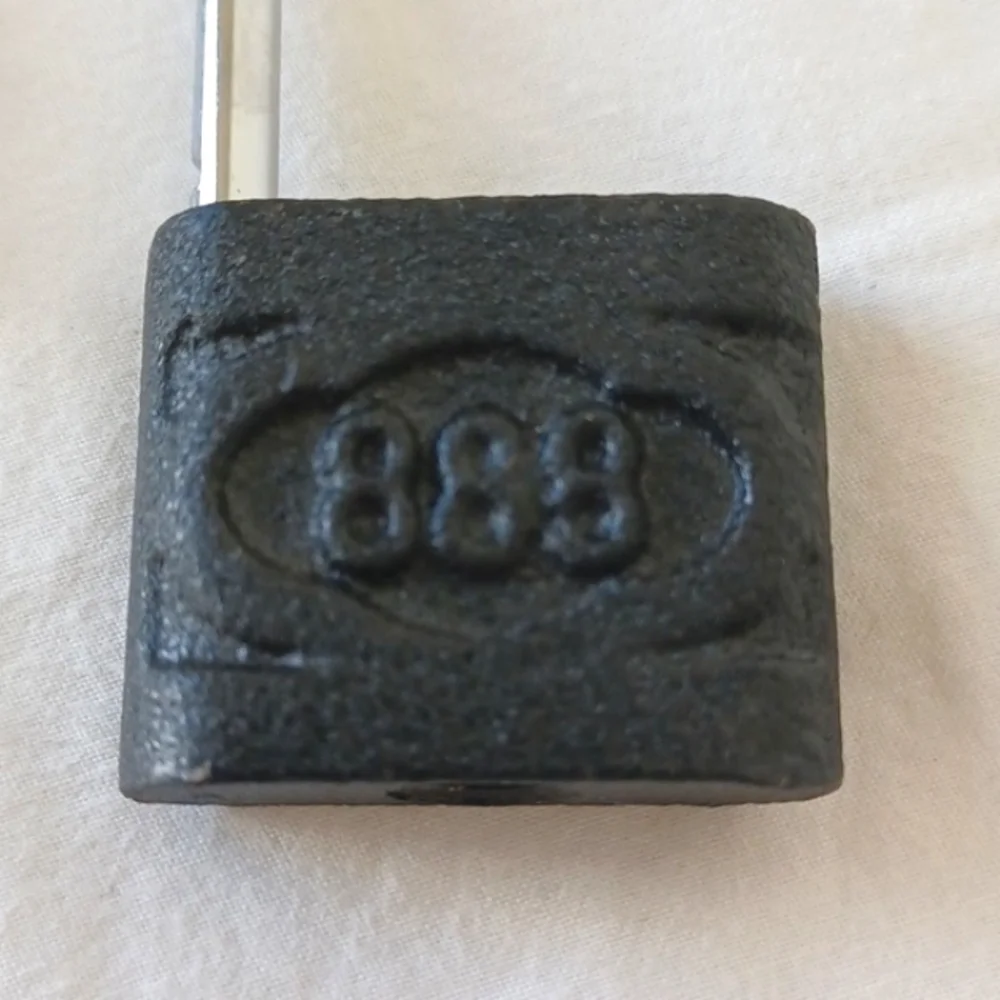888 vintage padlock