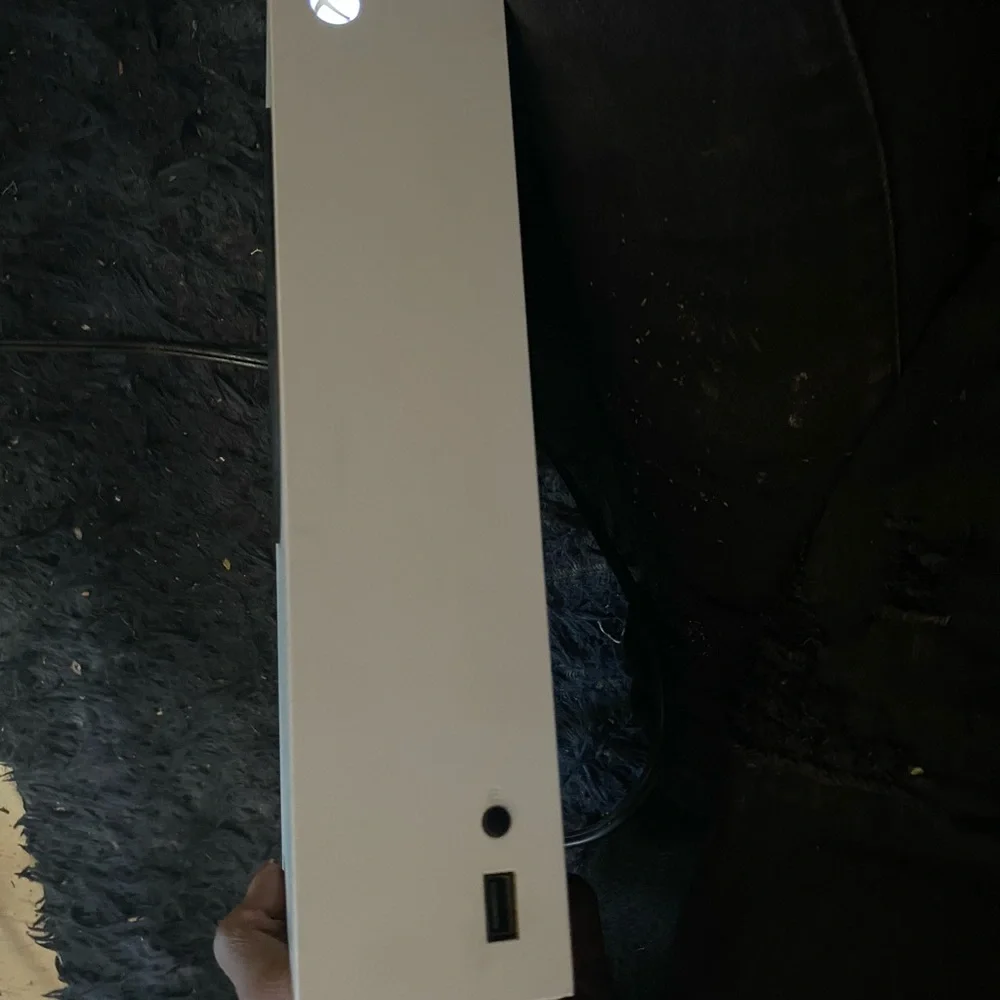 N/A sleek white