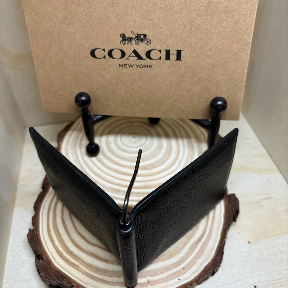 Coach sophisticated black