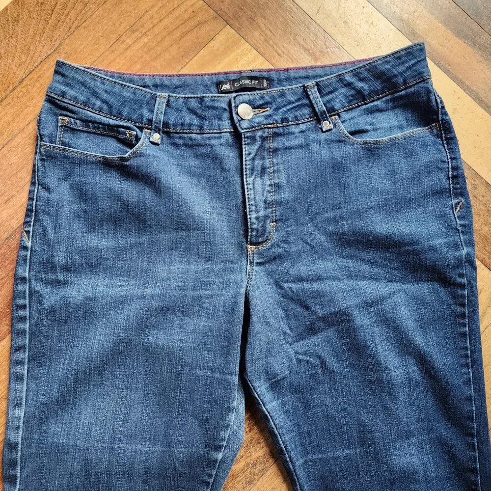 Lee classic fit