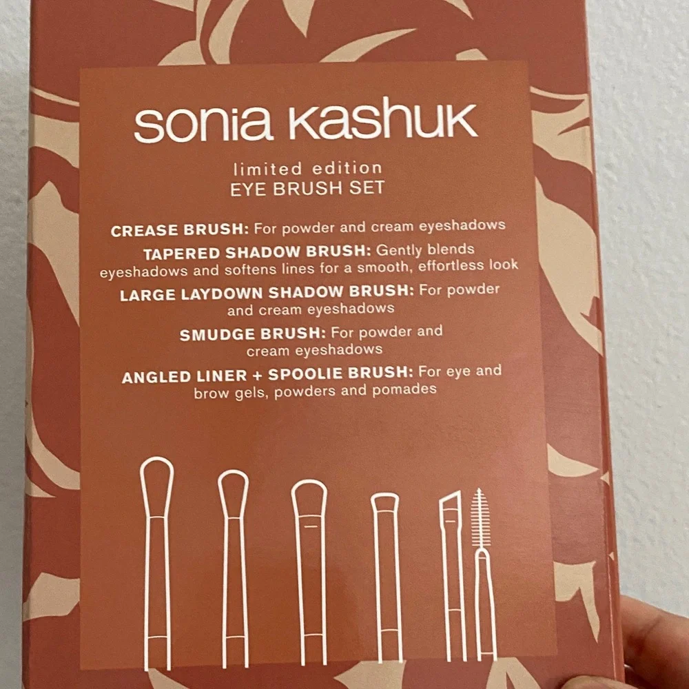 Sonia Kashuk chic eye