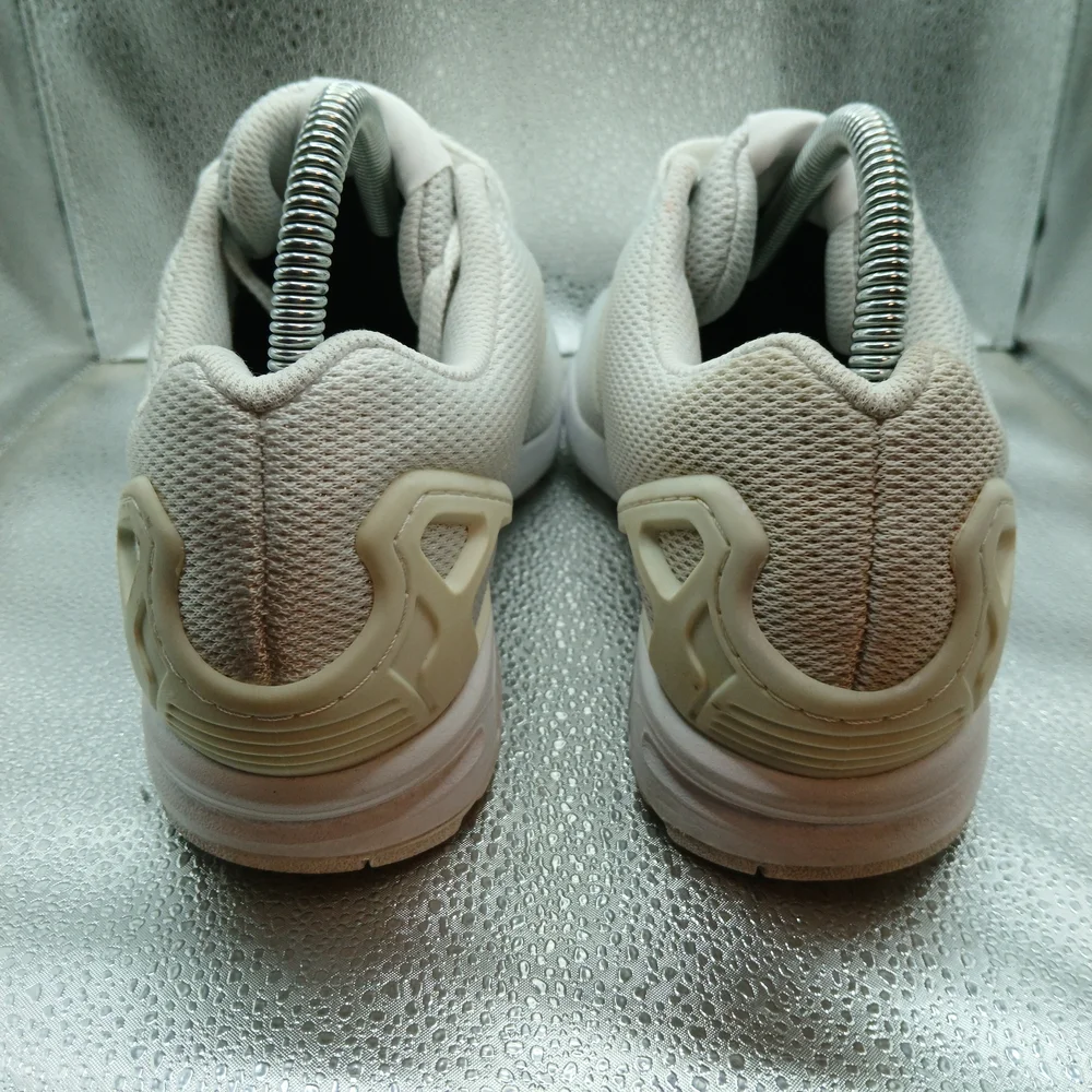 adidas comfortable sneakers
