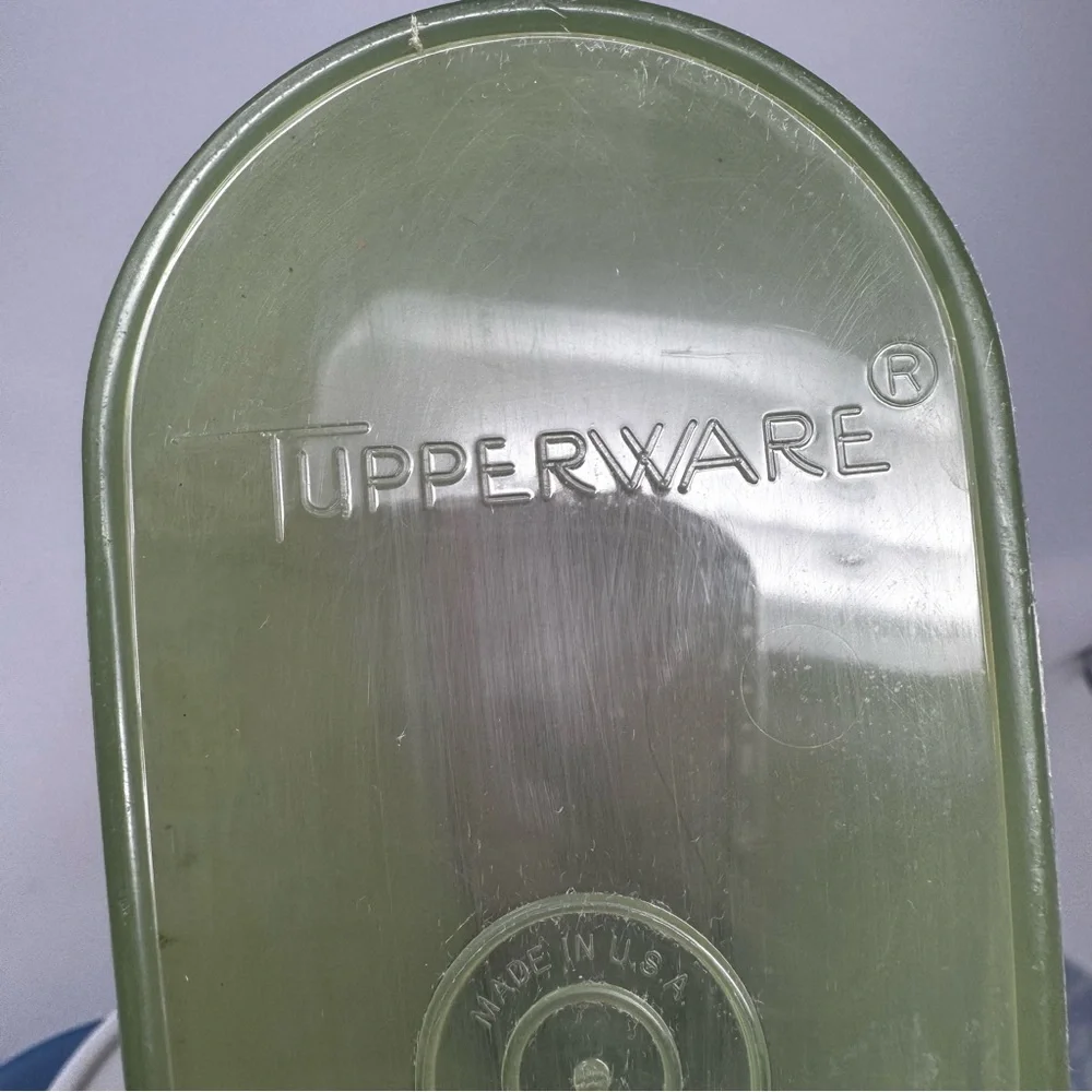 Tupperware heat vintage