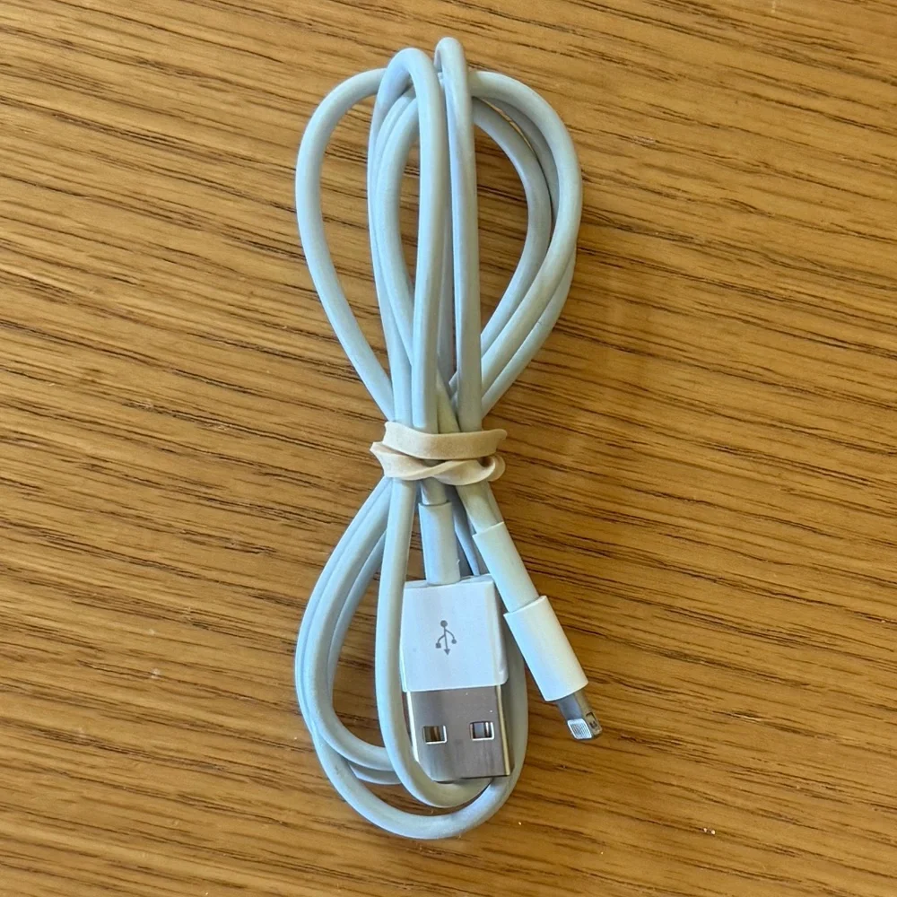 Apple lightning usb