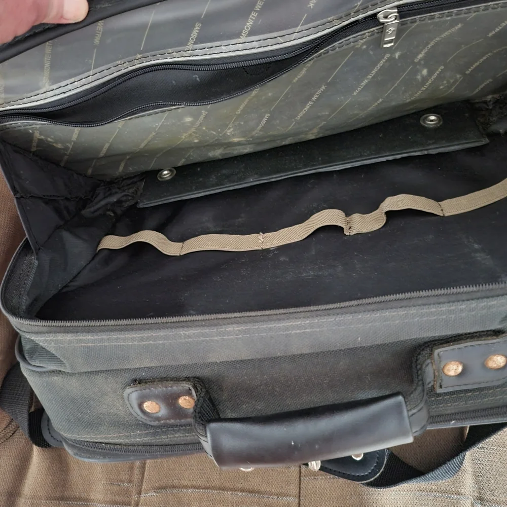 Samsonite features business robust