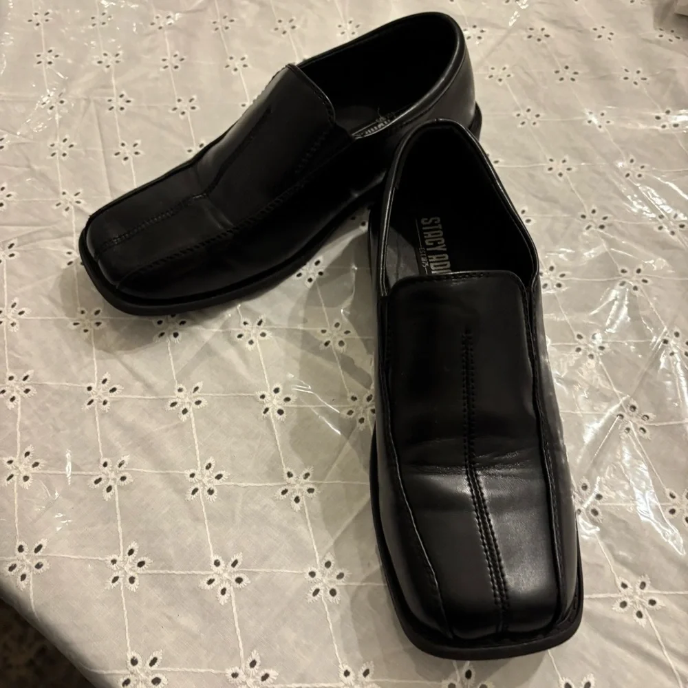Stacy Adams sleek black