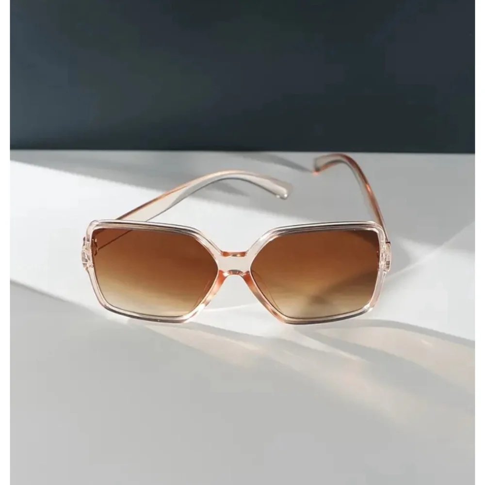 Oversized Square Gradient Women’s Sunglasses
