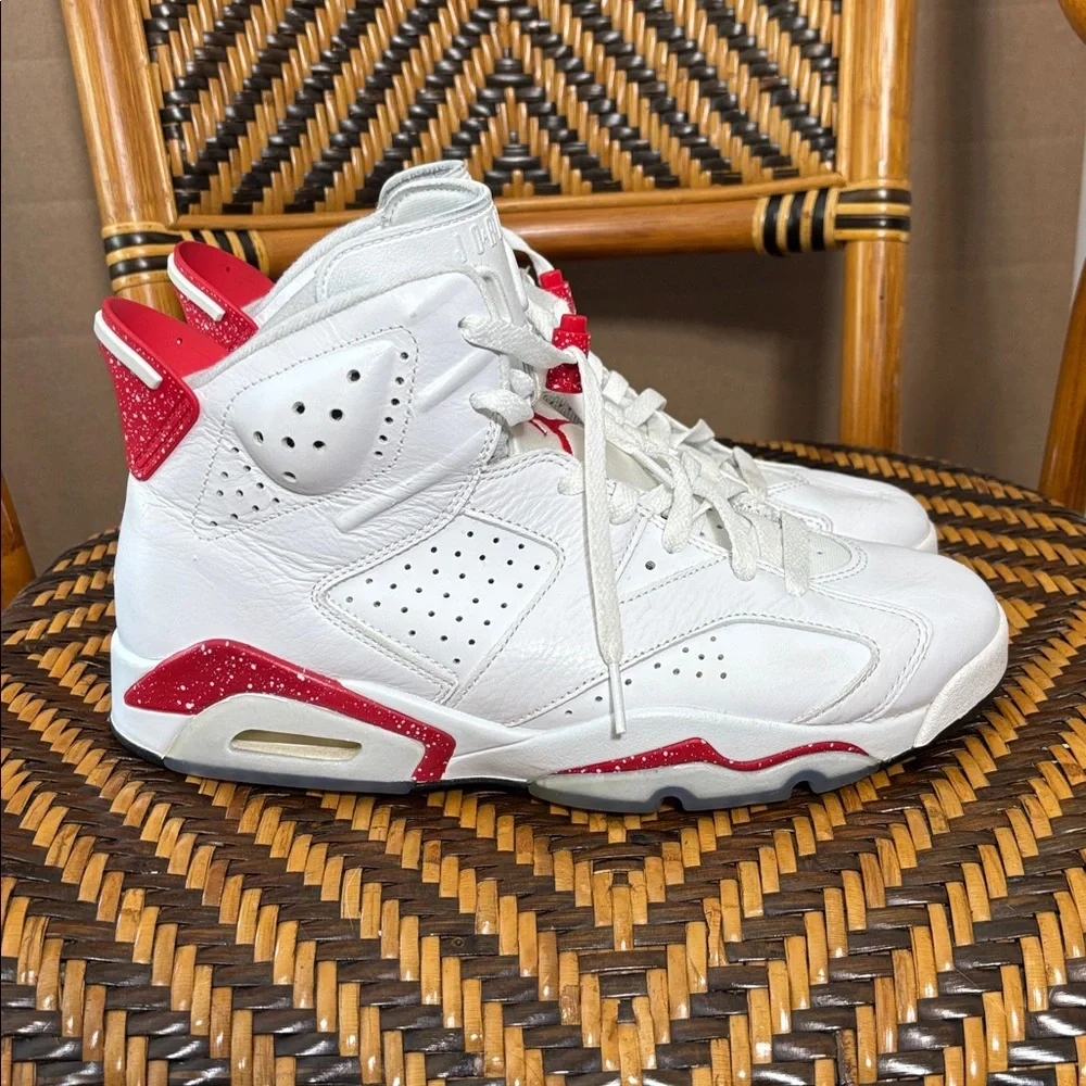 Air Jordan 6 Retro 'Red Oreo' CT8529-162