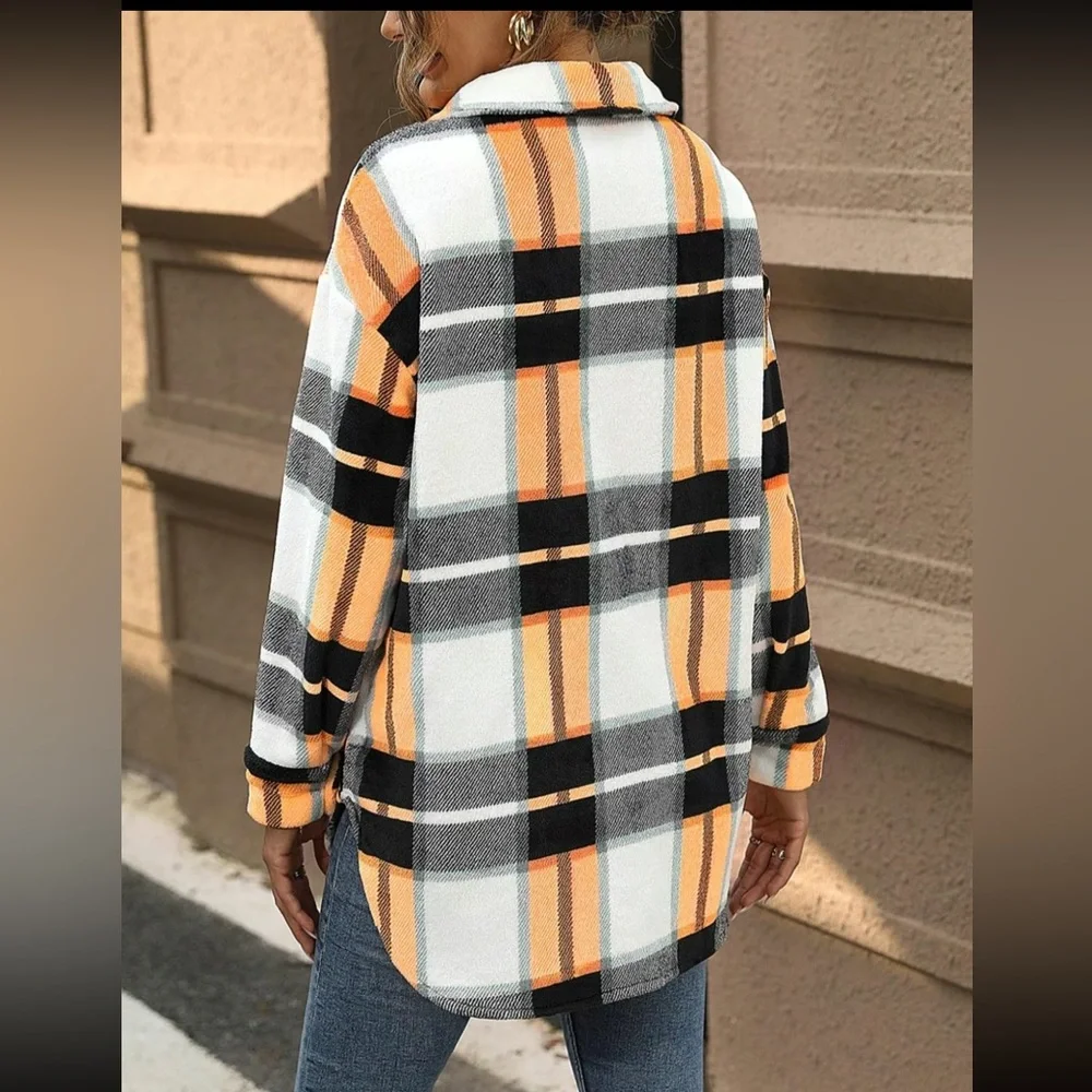 Louis Liliya stylish plaid