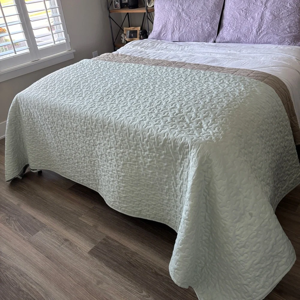 N/A boho green