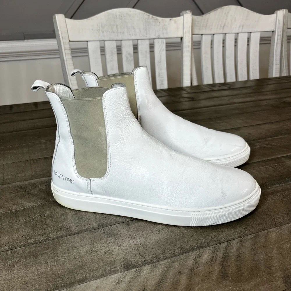 Valentino By Mario Valentino good normal some